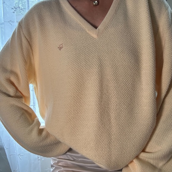 Christian Dior vintage knit pastel yellow sweater - Picture 3 of 8